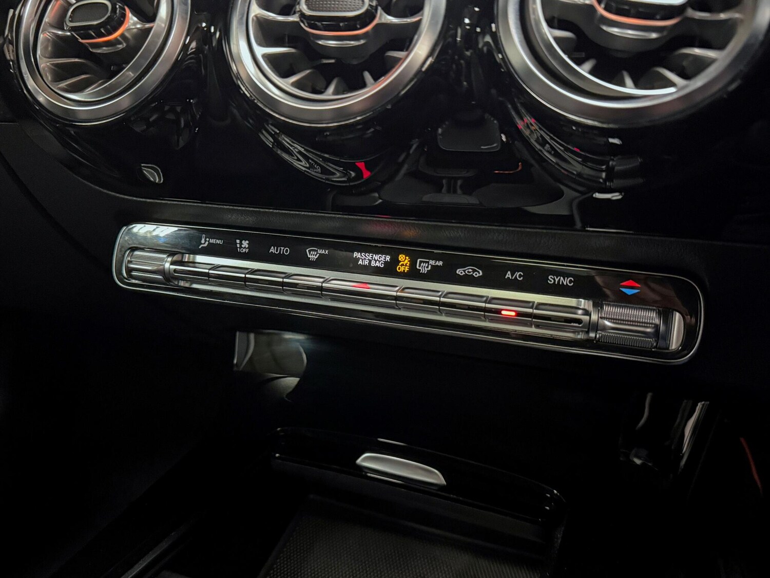 Used Mercedes-Benz CLA 2023 for sale - 75884518: Photo 31