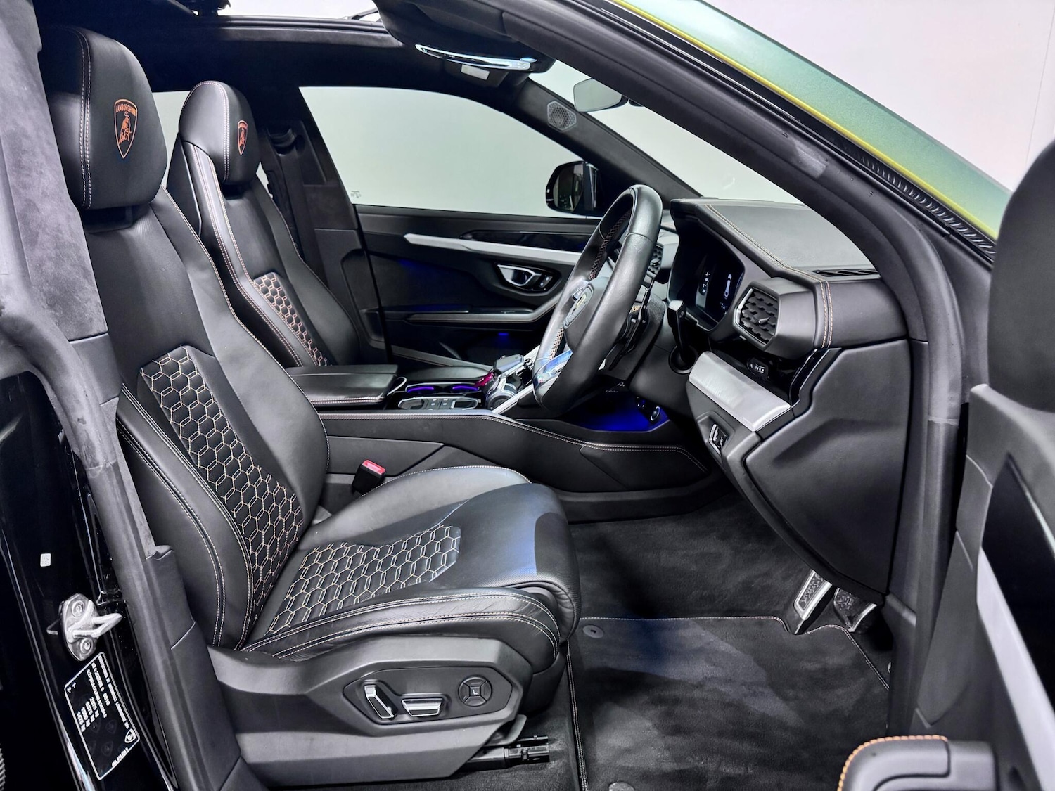 Used Lamborghini Urus 2021 for sale - 77478728: Photo 27