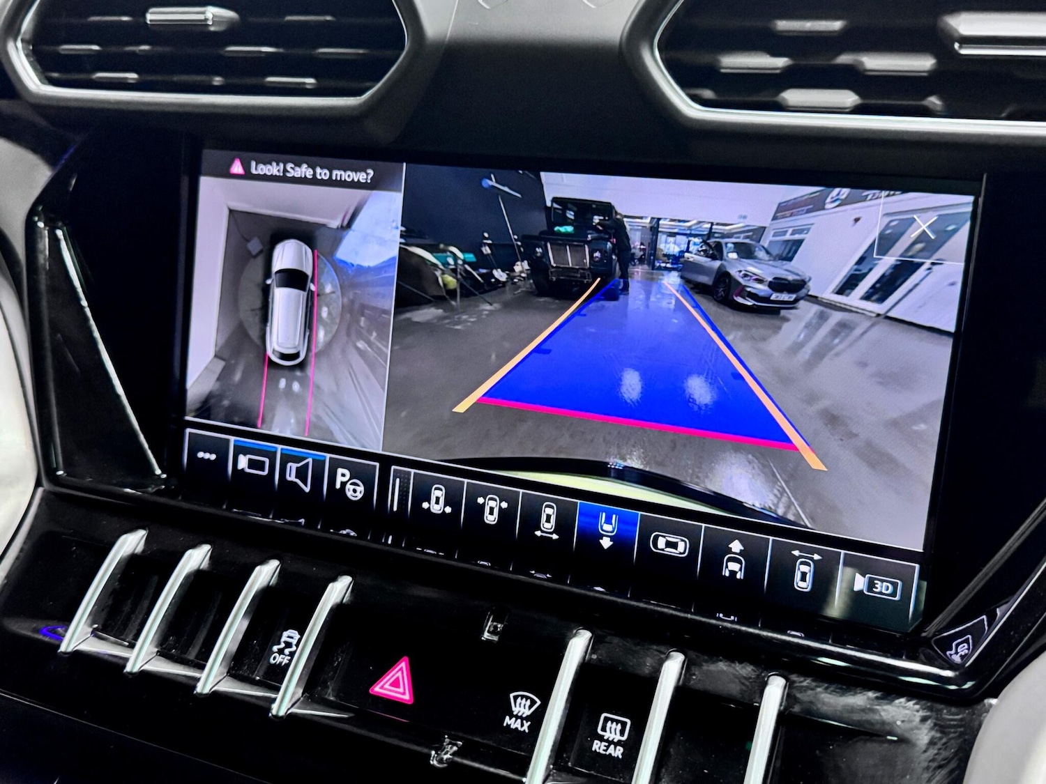 Used Lamborghini Urus 2021 for sale - 77478728: Photo 48