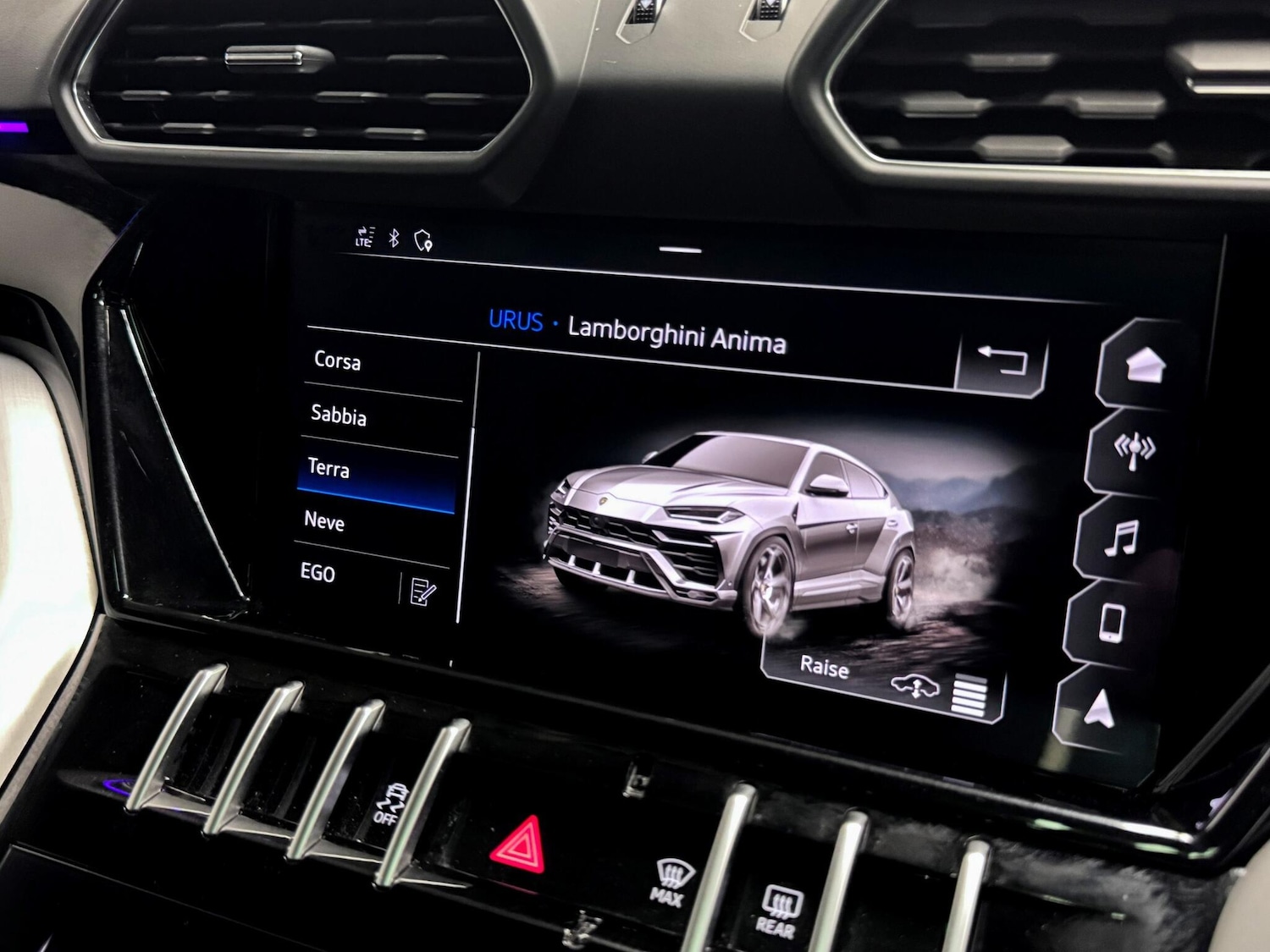 Used Lamborghini Urus 2021 for sale - 77478728: Photo 54