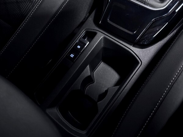 Used Volkswagen T-Roc 2024 for sale - 75060282: Photo 28