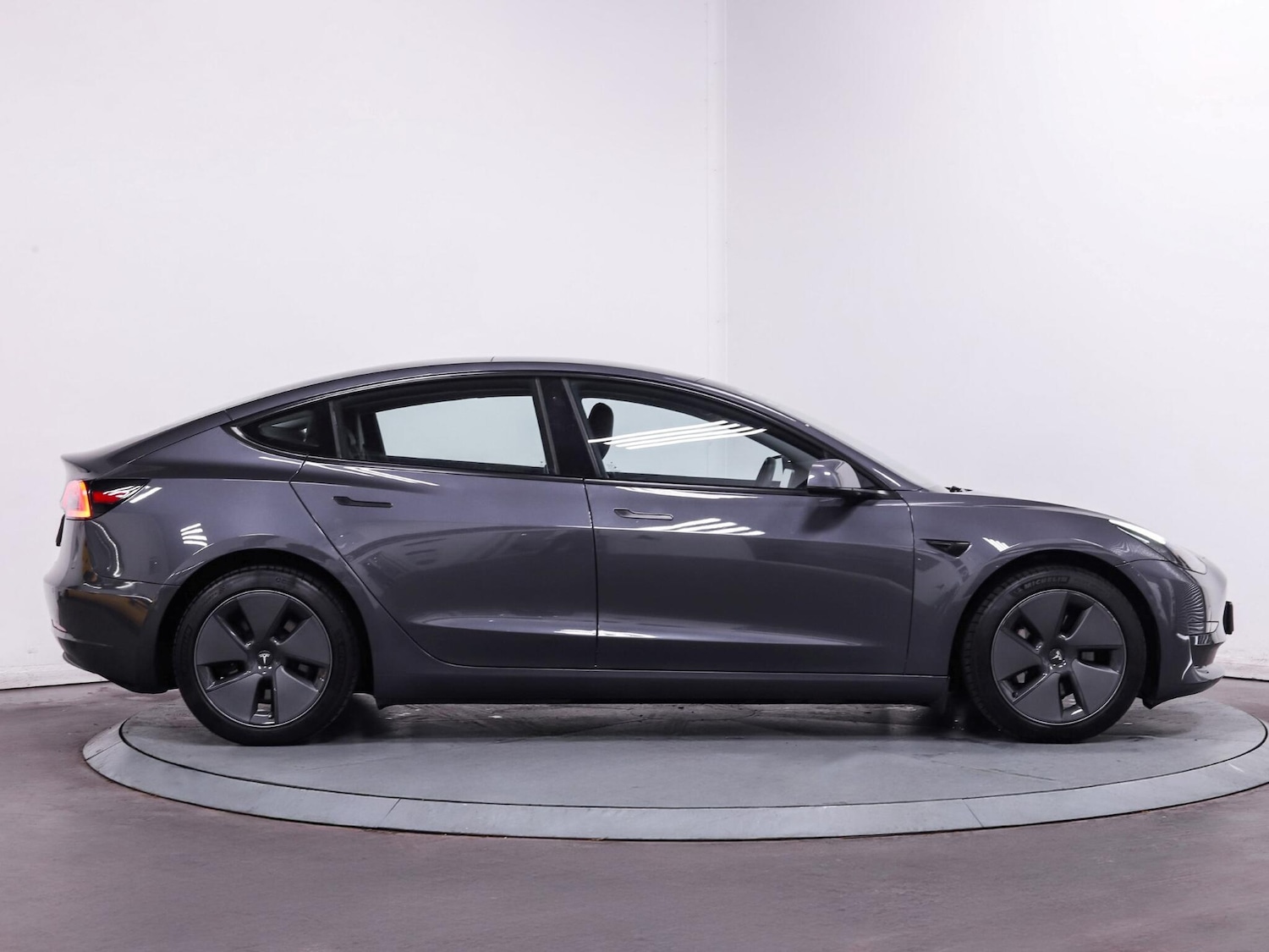 Used Tesla Model 3 2022 for sale - 76188967: Photo 8