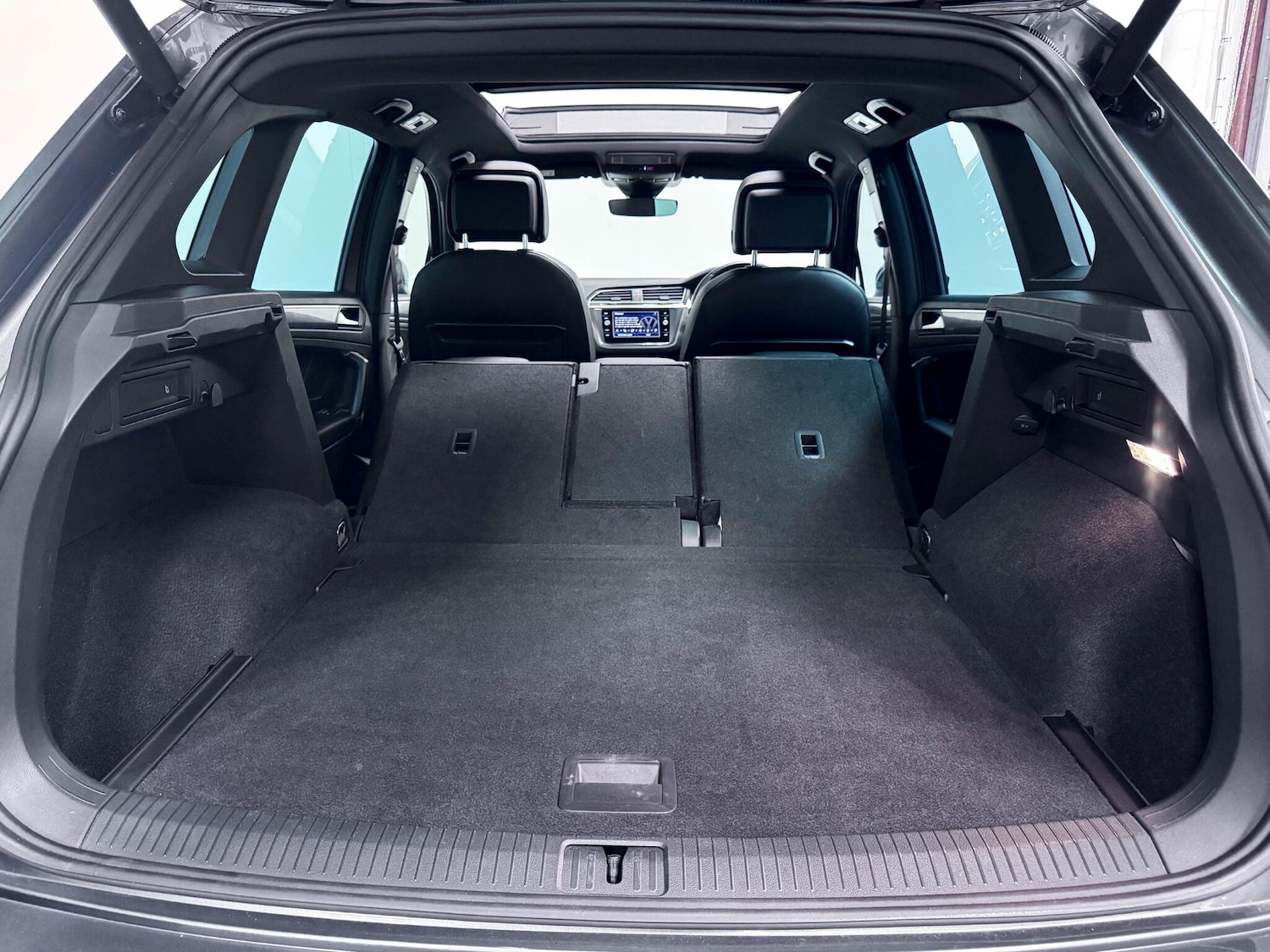Used Volkswagen Tiguan 2020 for sale - 76152723: Photo 13