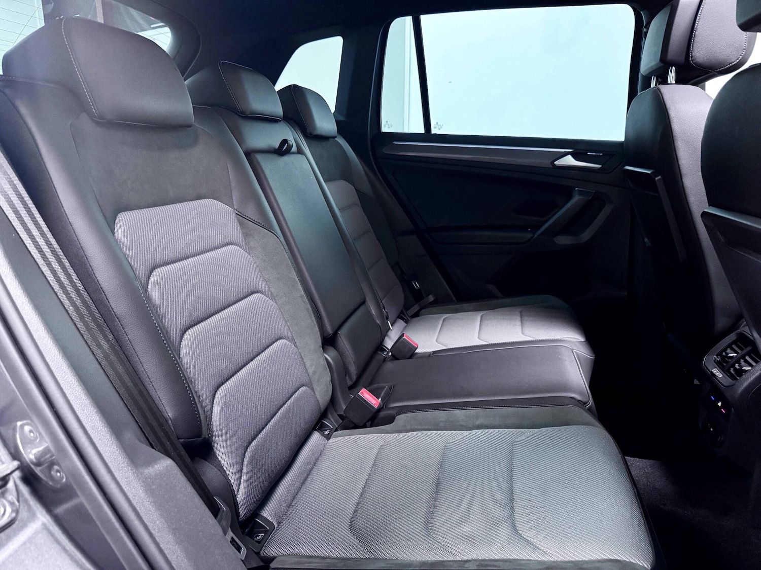 Used Volkswagen Tiguan 2020 for sale - 76152723: Photo 24