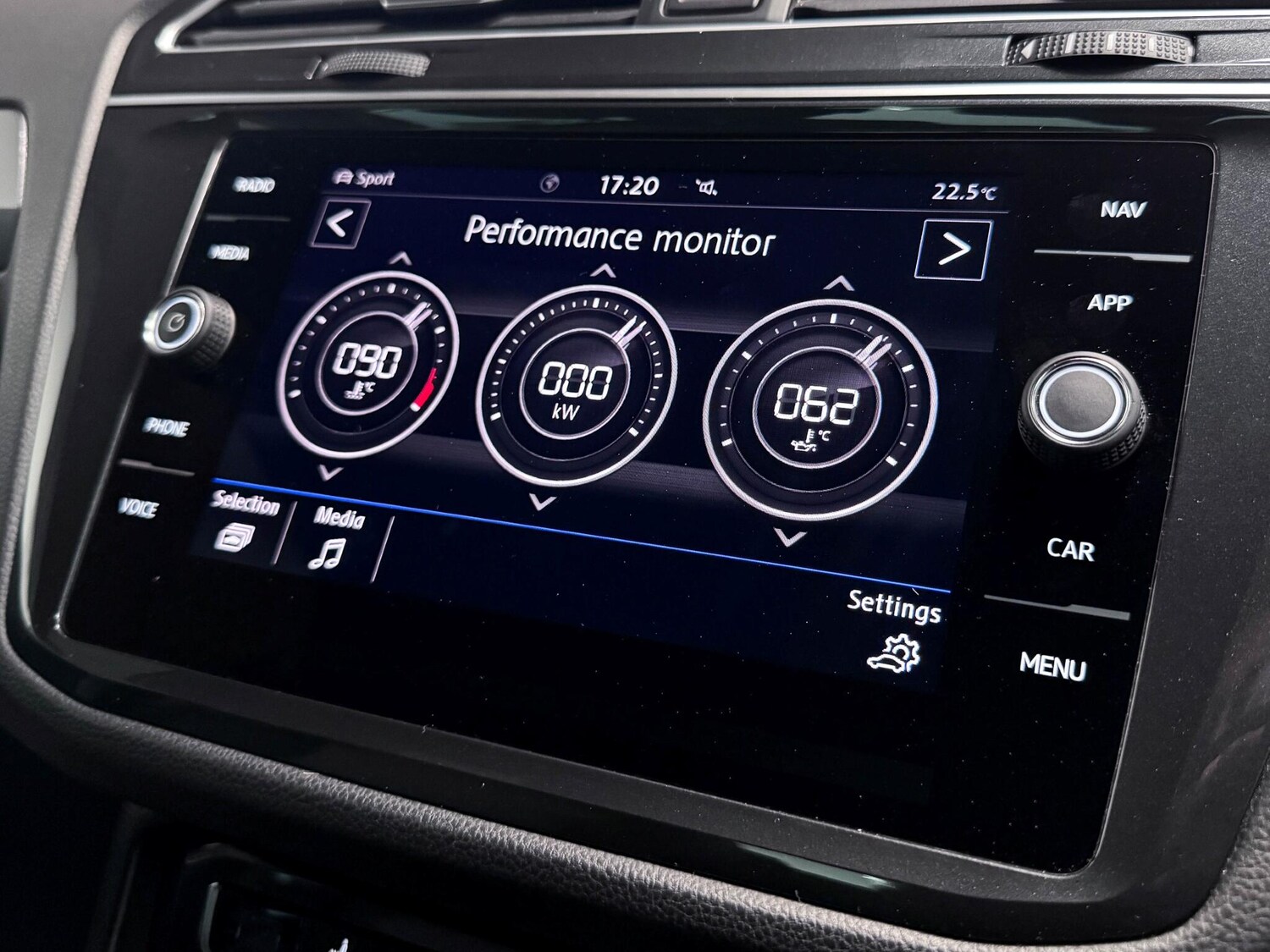 Used Volkswagen Tiguan 2020 for sale - 76152723: Photo 51