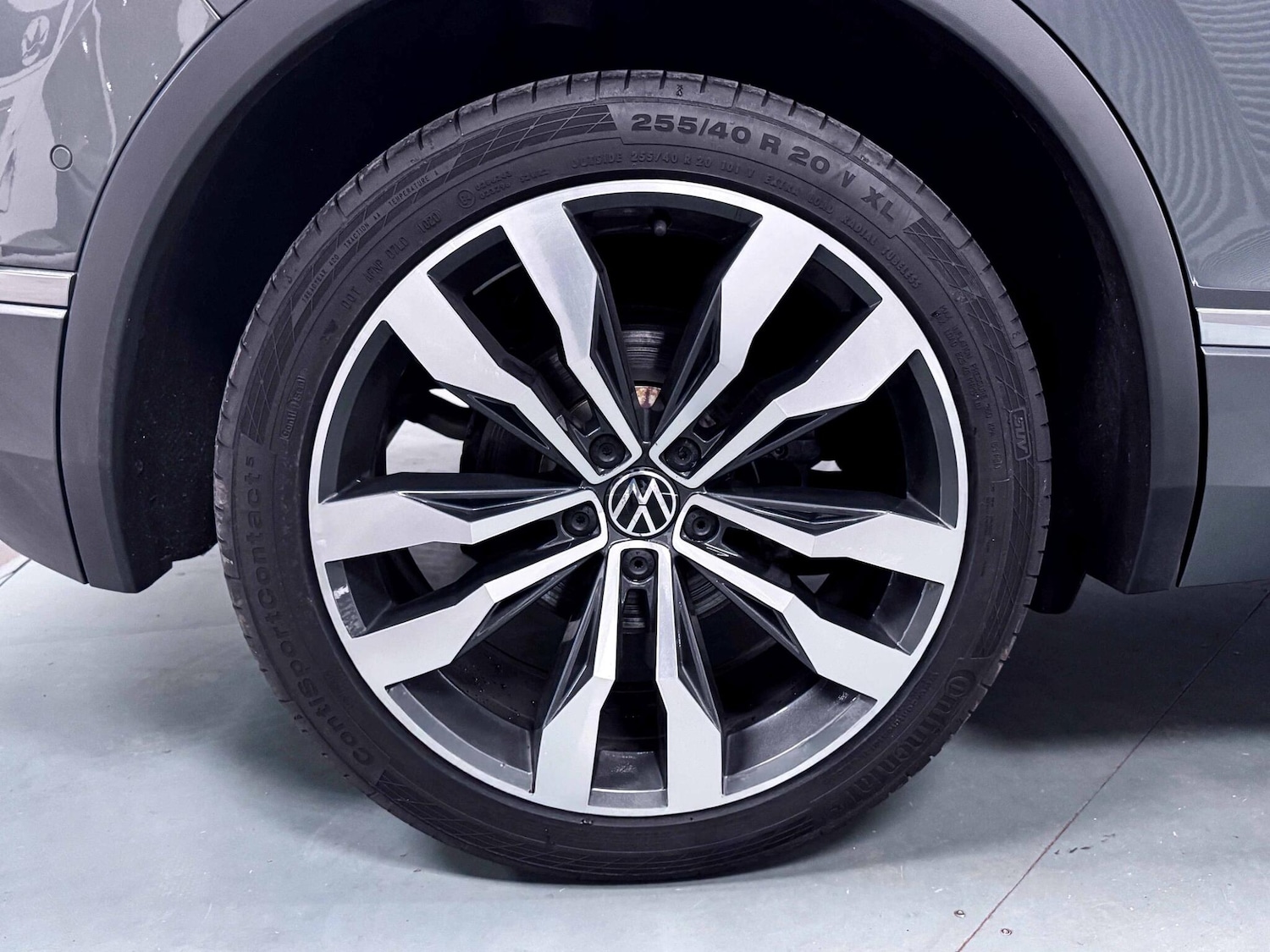 Used Volkswagen Tiguan 2020 for sale - 76152723: Photo 62