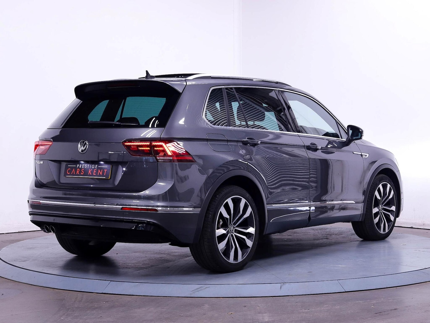 Used Volkswagen Tiguan 2020 for sale - 76152723: Photo 9