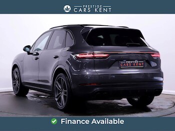 Used Porsche Cayenne 2020 for sale - 77793988: Photo