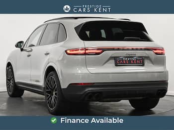 Used Porsche Cayenne 2022 for sale - 79740437: Photo