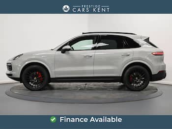 Used Porsche Cayenne 2022 for sale - 79740437: Photo
