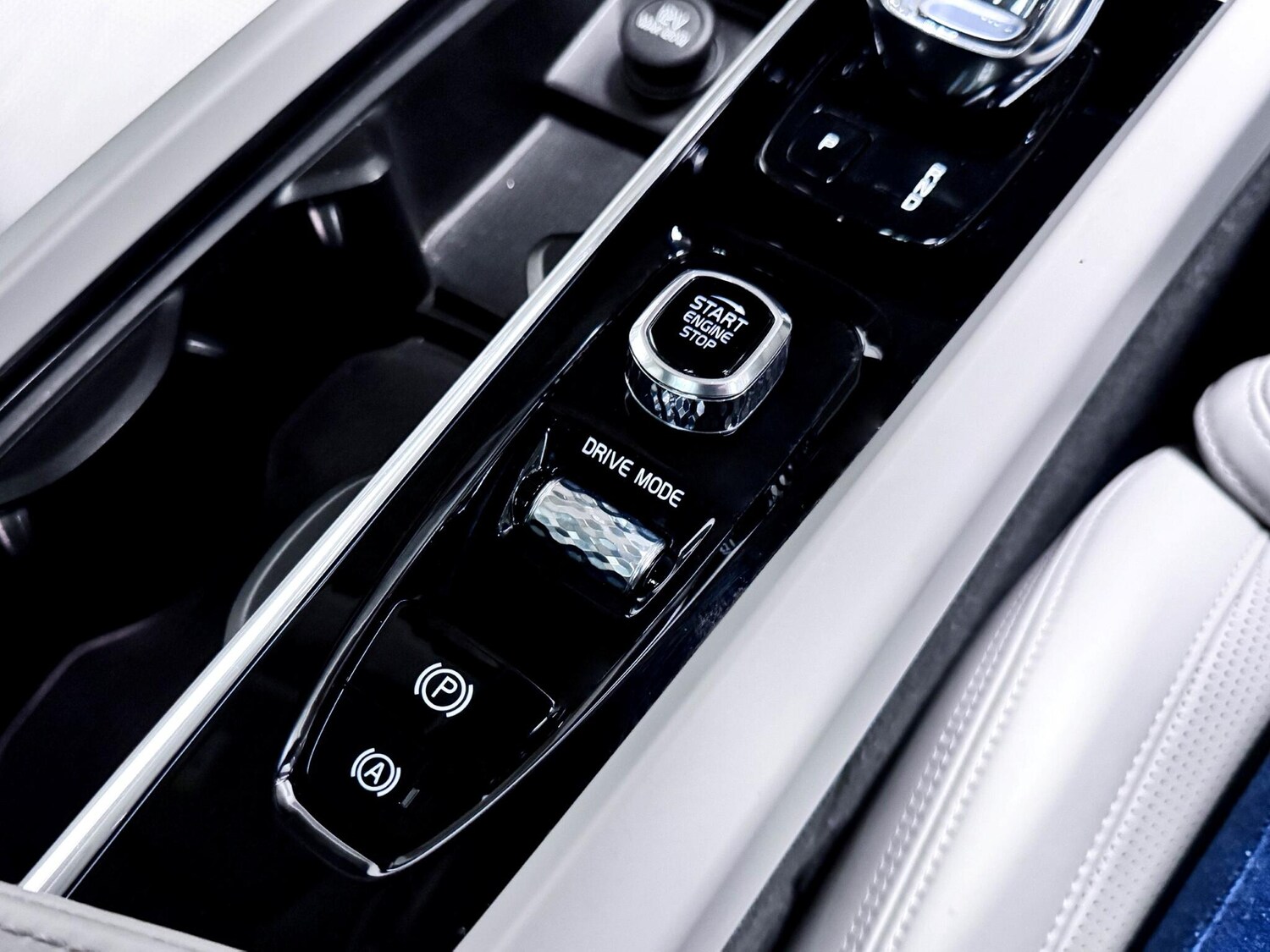 Used Volvo XC60 2021 for sale - 77377062: Photo 26