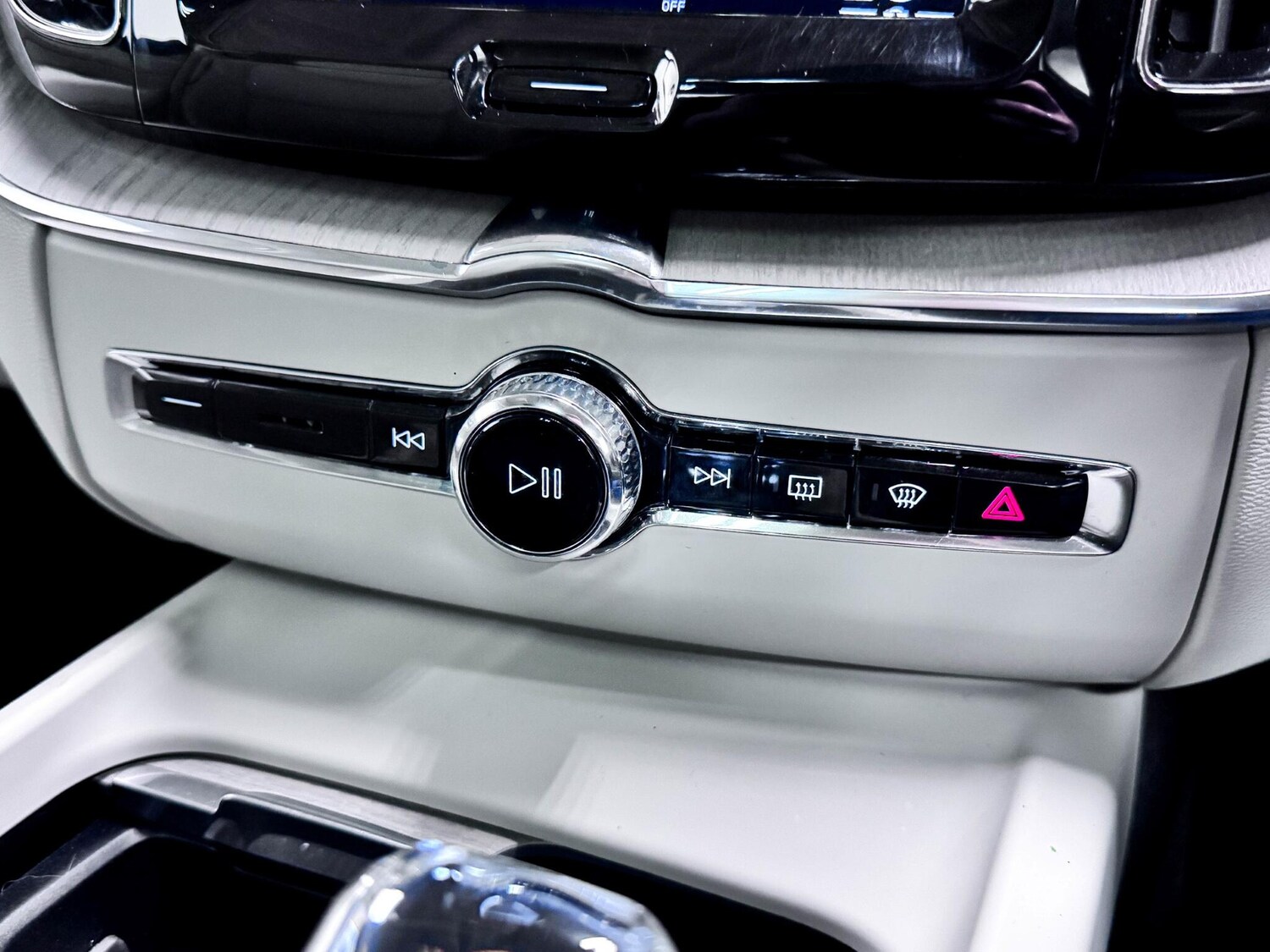 Used Volvo XC60 2021 for sale - 77377062: Photo 28