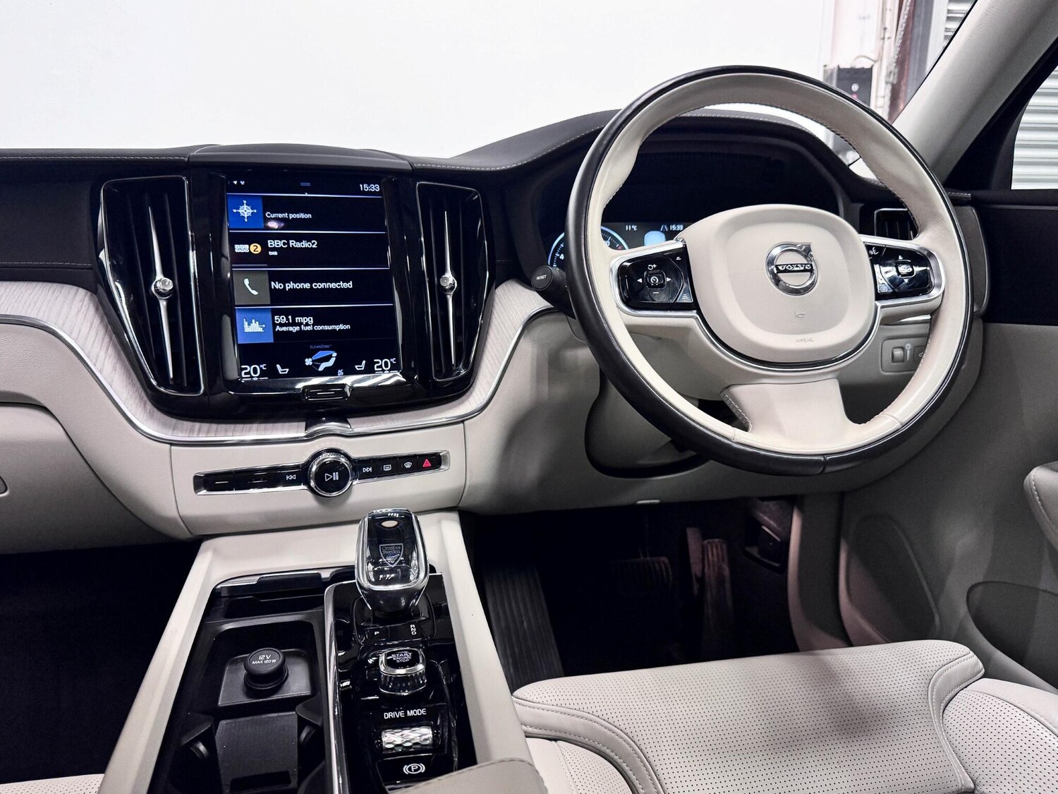 Used Volvo XC60 2021 for sale - 77377062: Photo 30