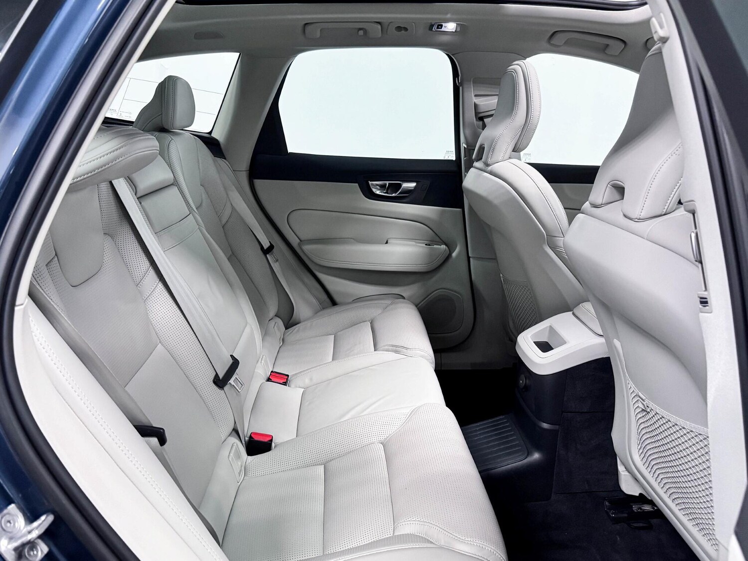 Used Volvo XC60 2021 for sale - 77377062: Photo 34