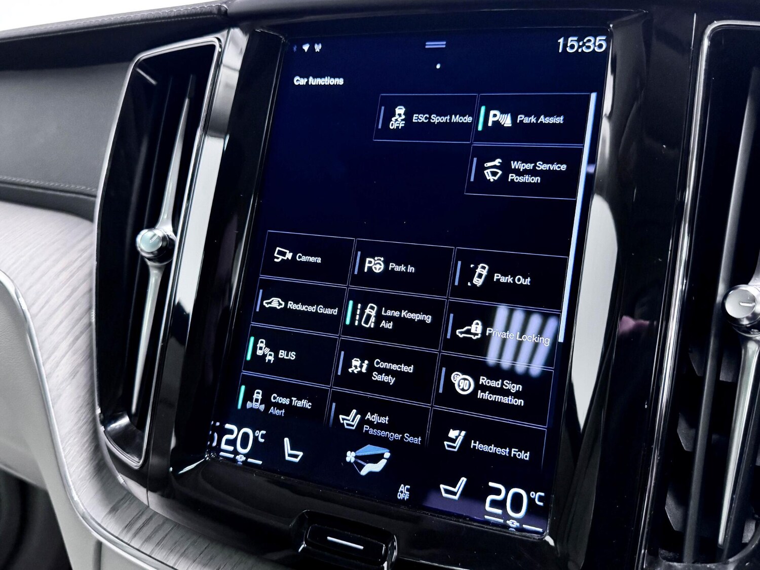 Used Volvo XC60 2021 for sale - 77377062: Photo 46