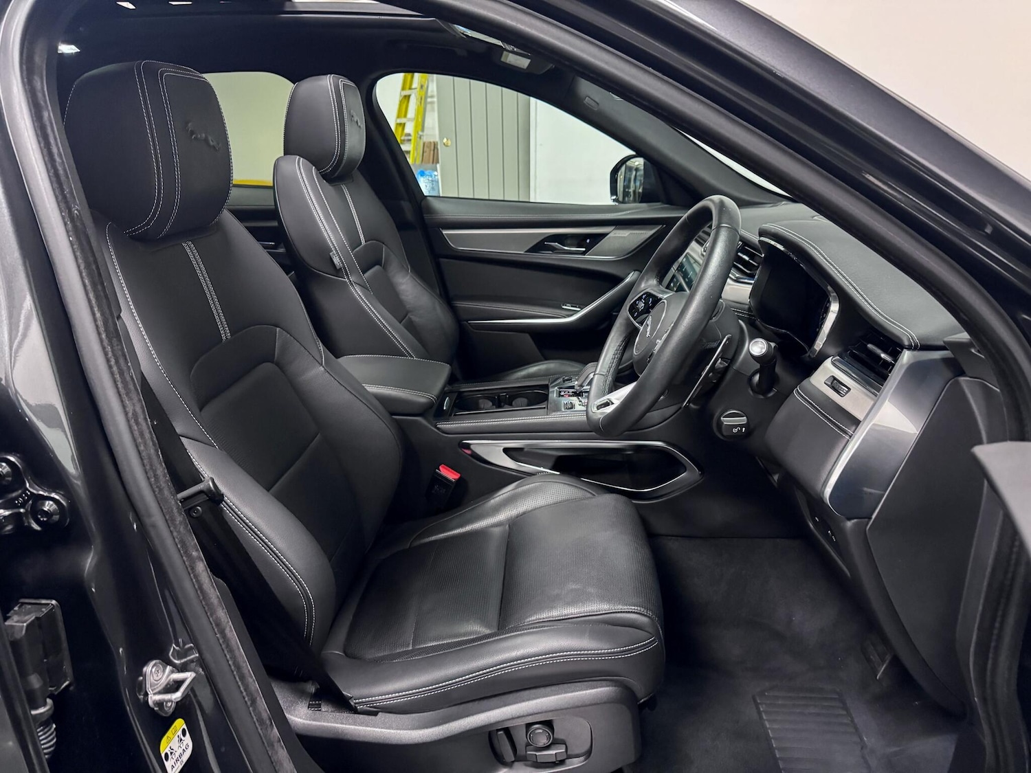 Used Jaguar F-Pace 2024 for sale - 77330451: Photo 21