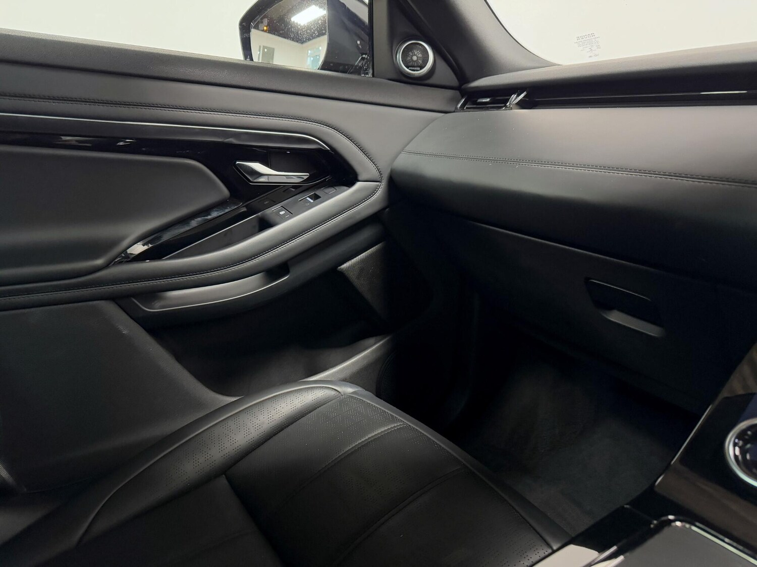 Used Land Rover Range Rover Evoque 2022 for sale - 76398434: Photo 28