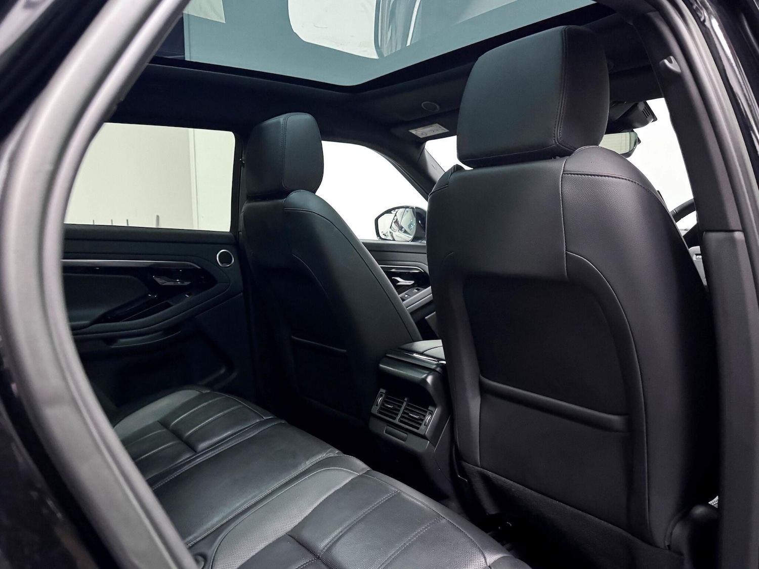 Used Land Rover Range Rover Evoque 2022 for sale - 76472156: Photo 24