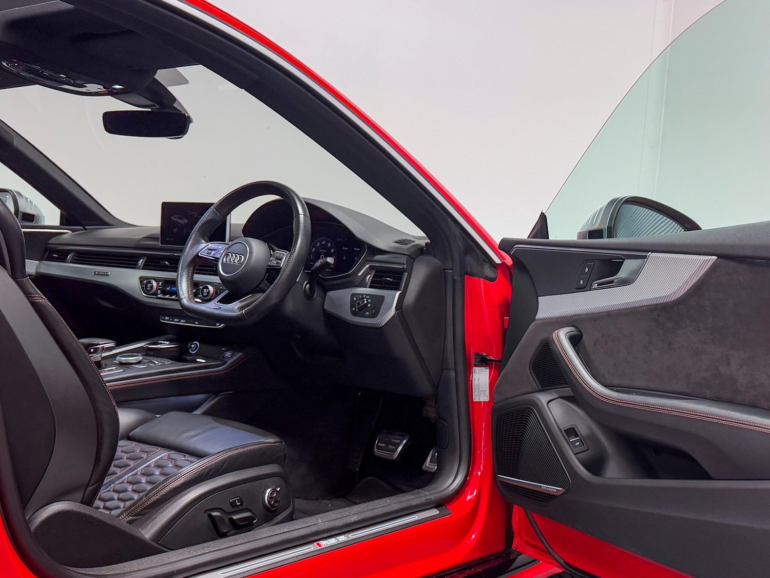 Used Audi RS5 2018 for sale - 75965257: Photo 13