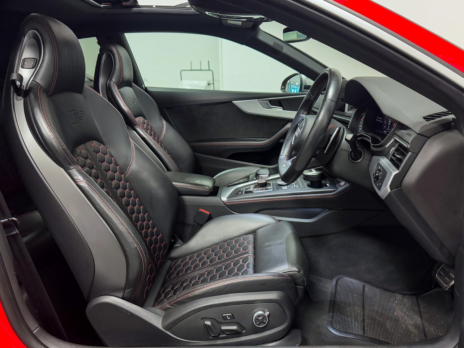 Used Audi RS5 2018 for sale - 75965257: Photo 22