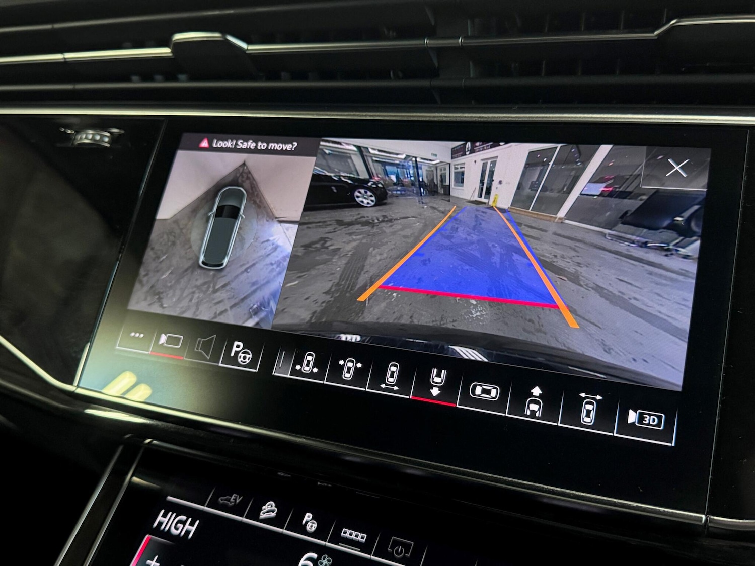 Used Audi Q7 2021 for sale - 77229638: Photo 43