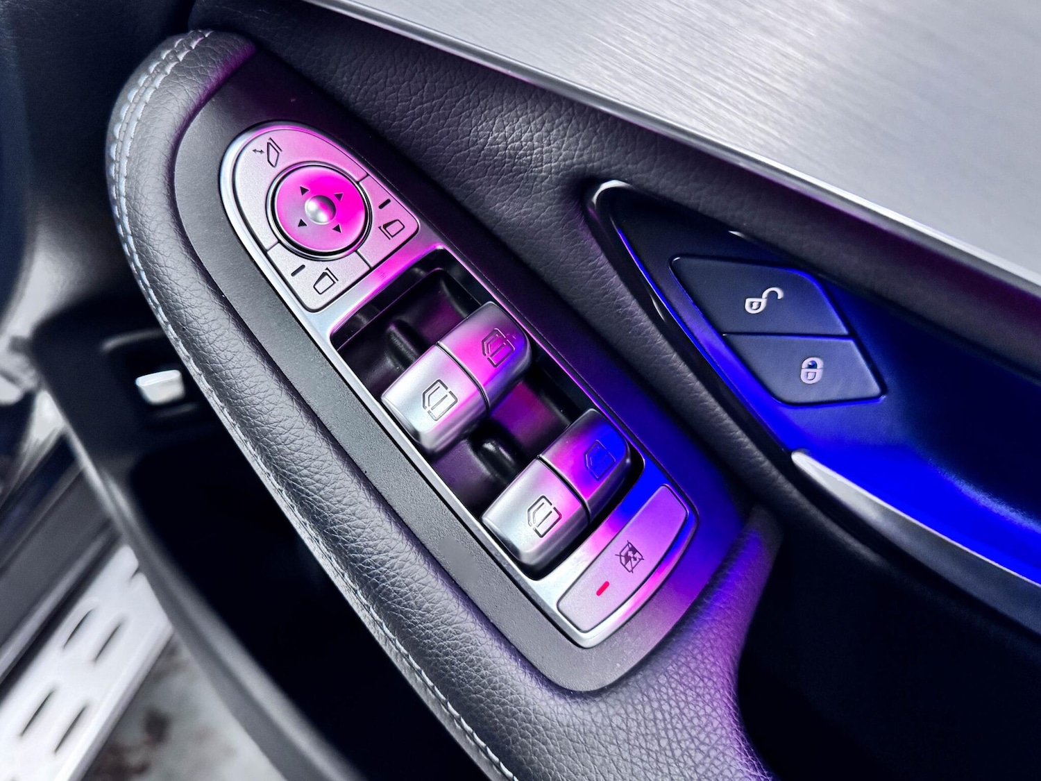 Used Mercedes-Benz GLC 2022 for sale - 77550443: Photo 17