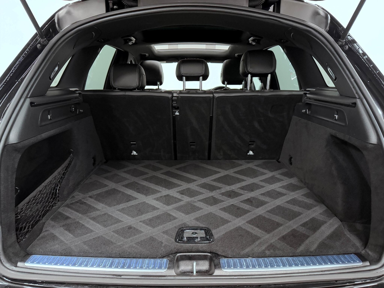 Used Mercedes-Benz GLC 2018 for sale - 76239643: Photo 12