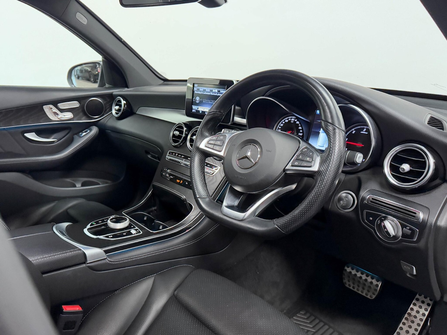 Used Mercedes-Benz GLC 2018 for sale - 76239643: Photo 21