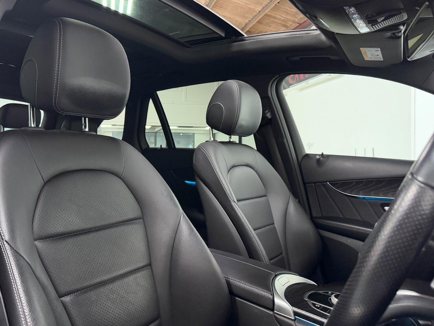 Used Mercedes-Benz GLC 2018 for sale - 76239643: Photo 23