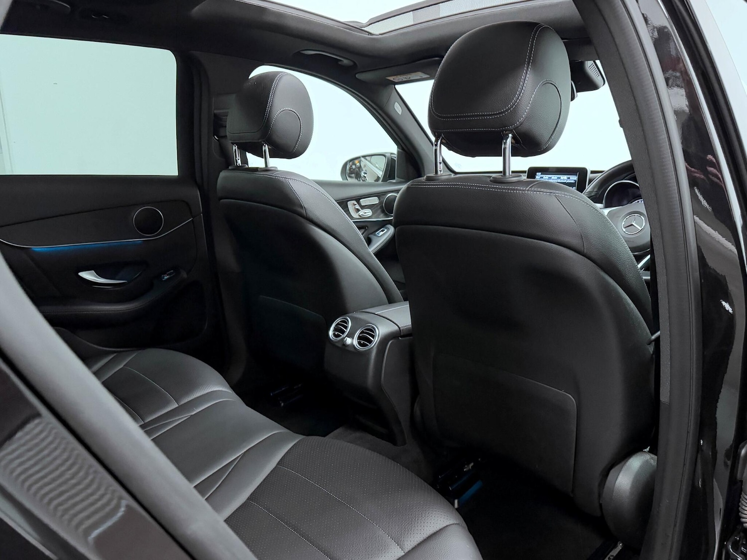 Used Mercedes-Benz GLC 2018 for sale - 76239643: Photo 26