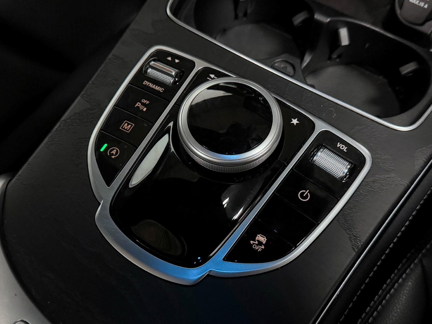 Used Mercedes-Benz GLC 2018 for sale - 76239643: Photo 30