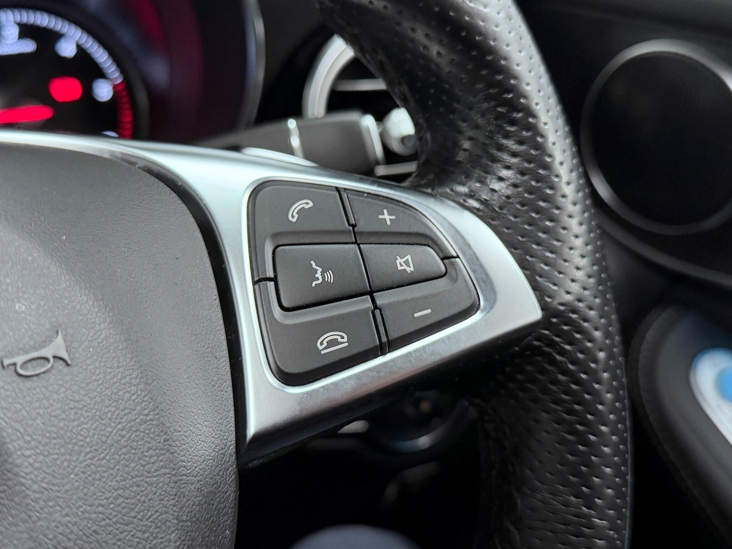 Used Mercedes-Benz GLC 2018 for sale - 76239643: Photo 38