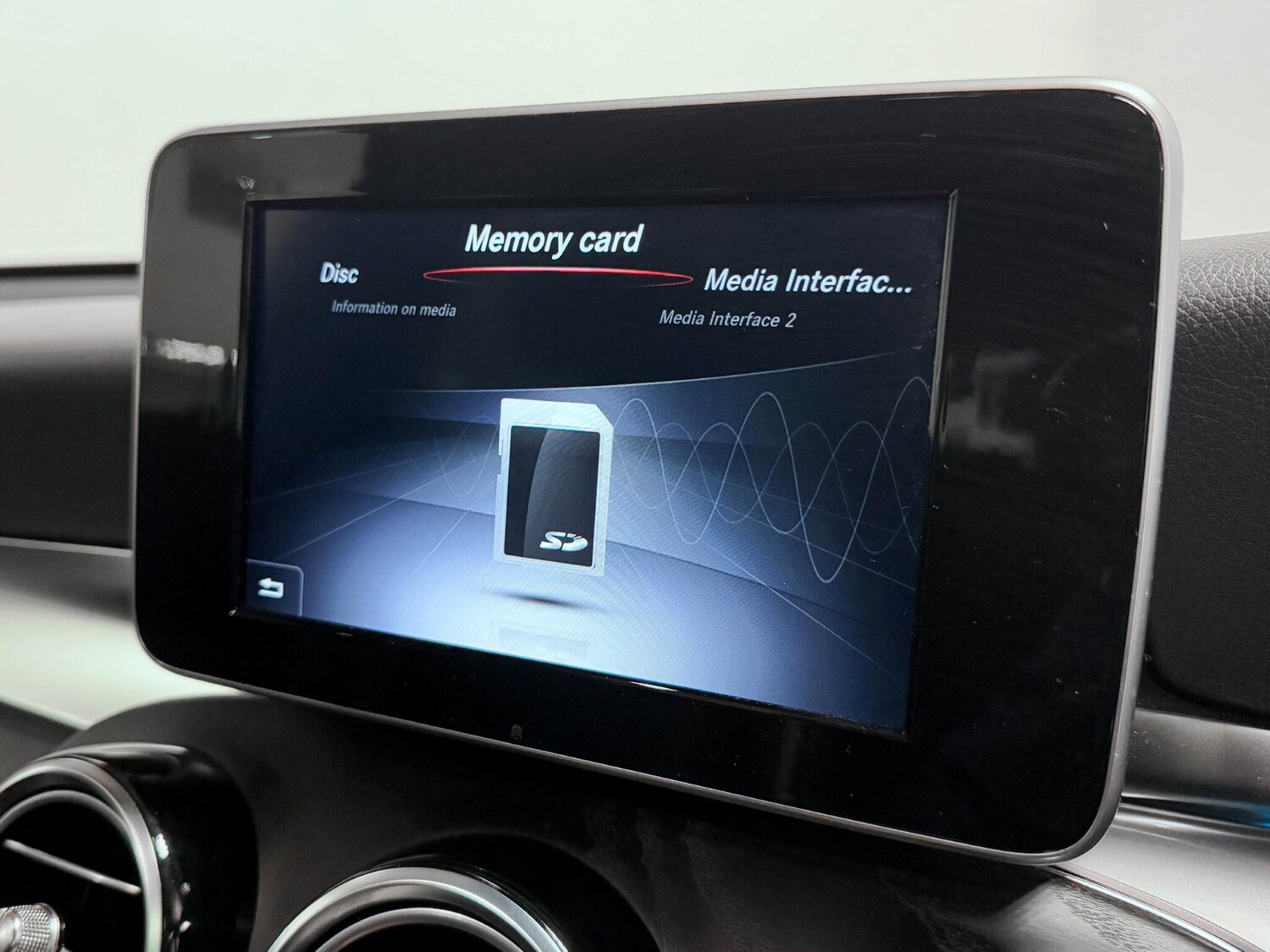 Used Mercedes-Benz GLC 2018 for sale - 76239643: Photo 45