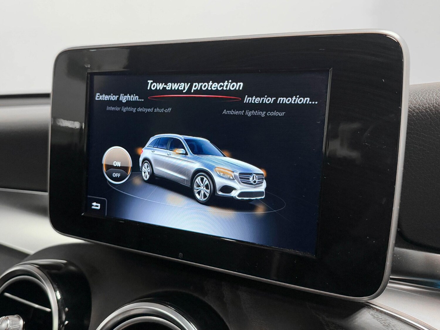 Used Mercedes-Benz GLC 2018 for sale - 76239643: Photo 50