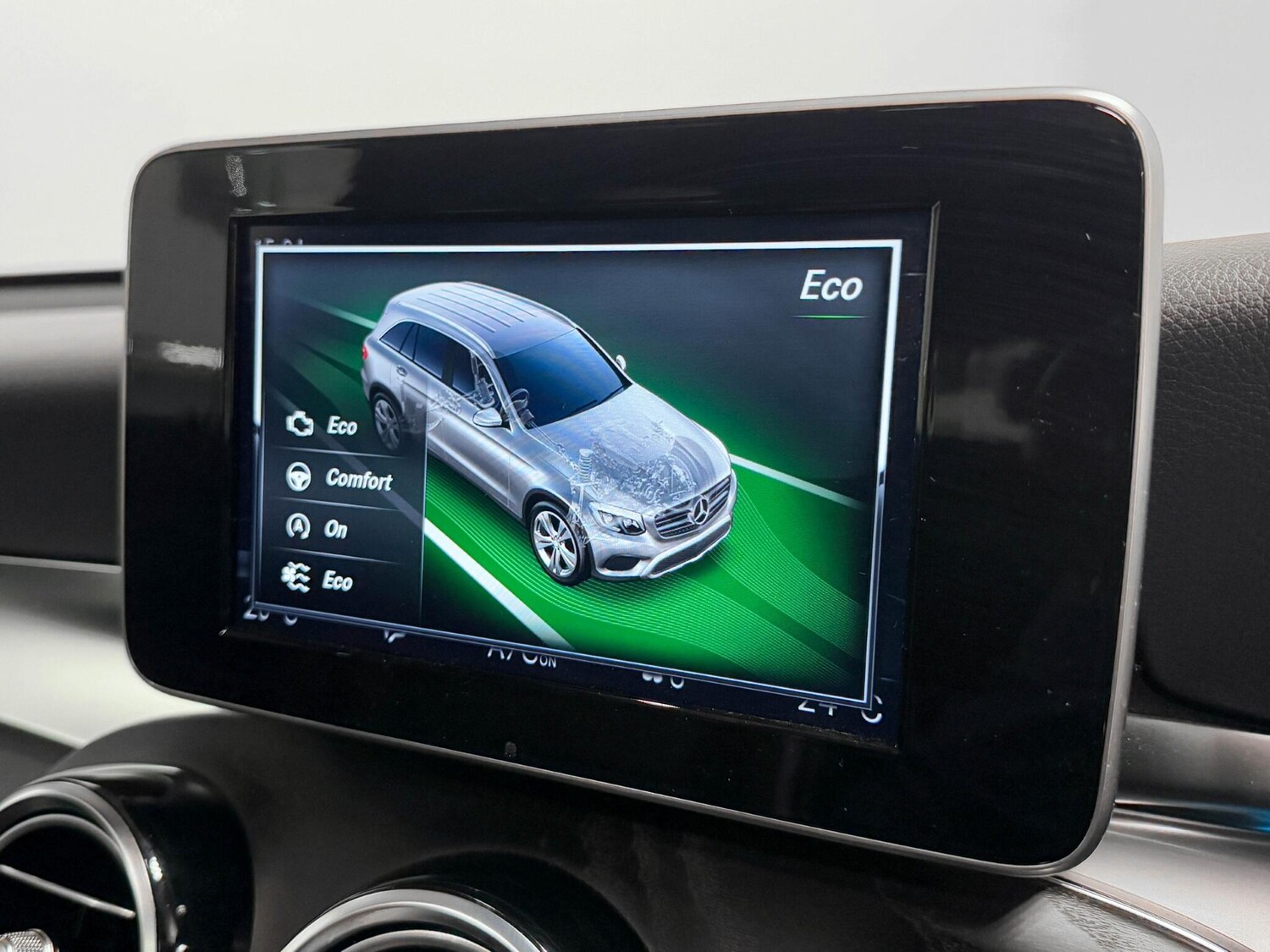 Used Mercedes-Benz GLC 2018 for sale - 76239643: Photo 56