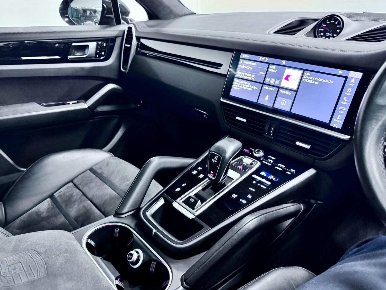 Used Porsche Cayenne 2020 for sale - 77612001: Photo 33