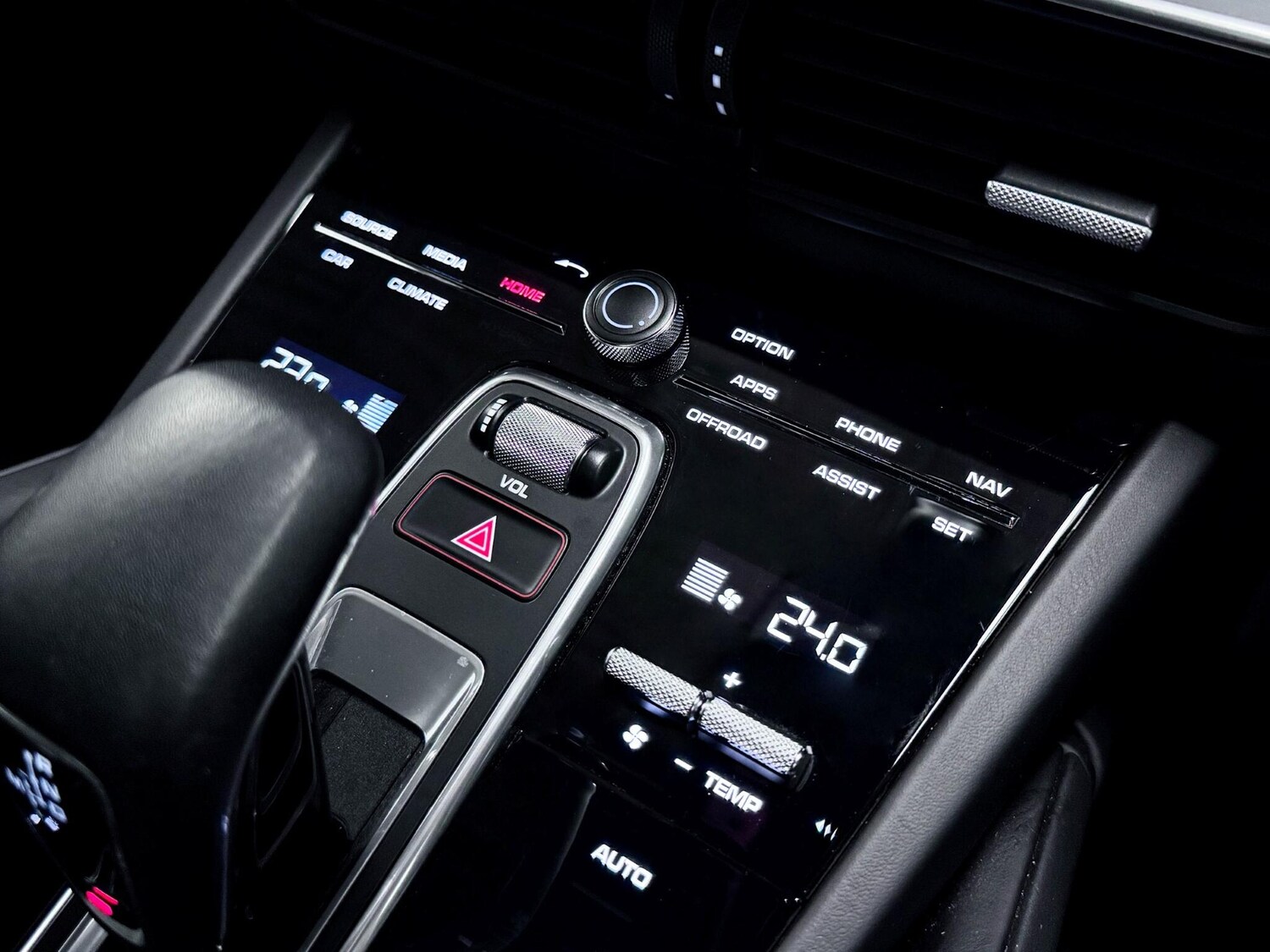 Used Porsche Cayenne 2020 for sale - 77612001: Photo 43