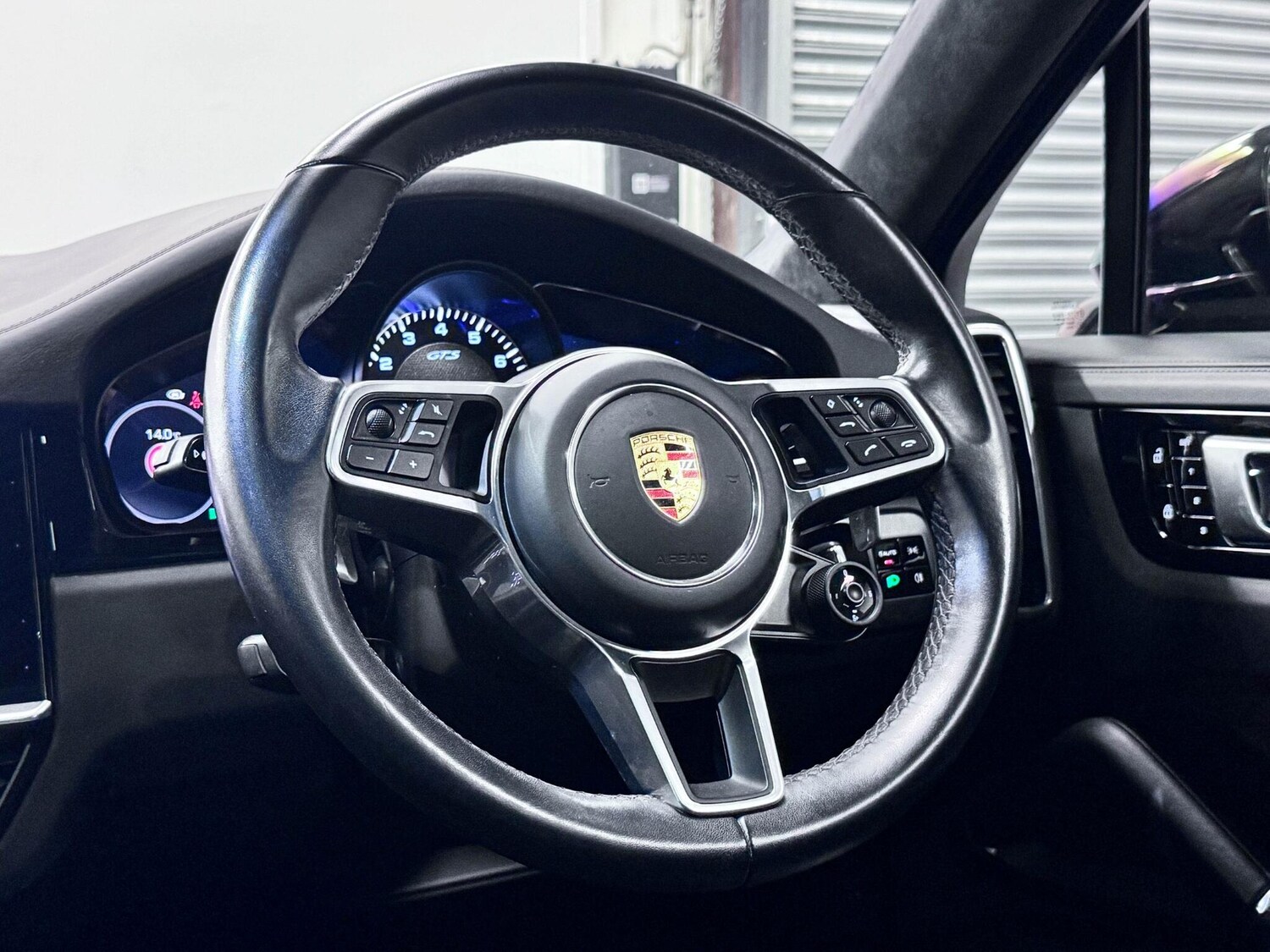 Used Porsche Cayenne 2020 for sale - 77612001: Photo 45