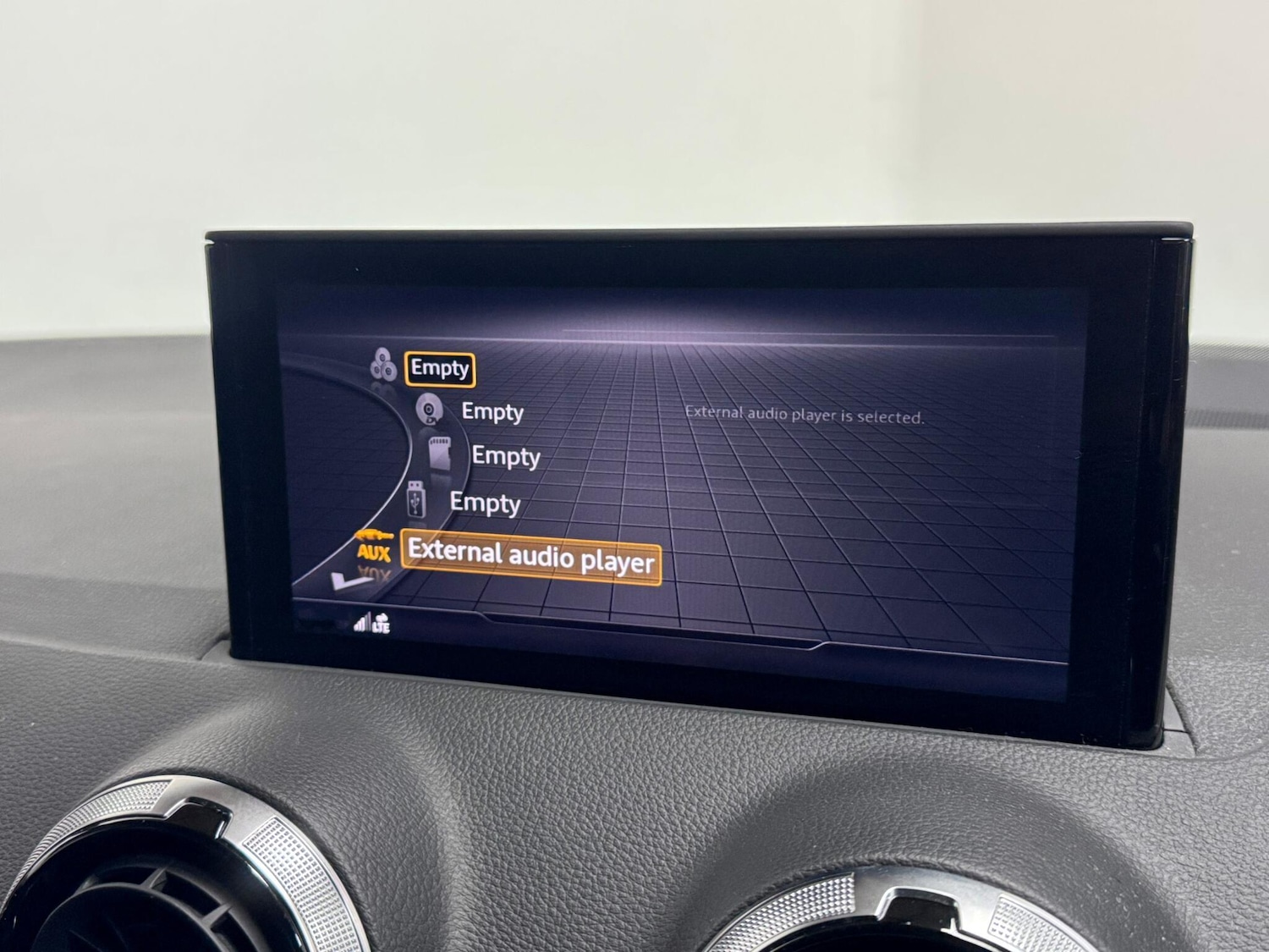 Used Audi Q2 2021 for sale - 76952433: Photo 41