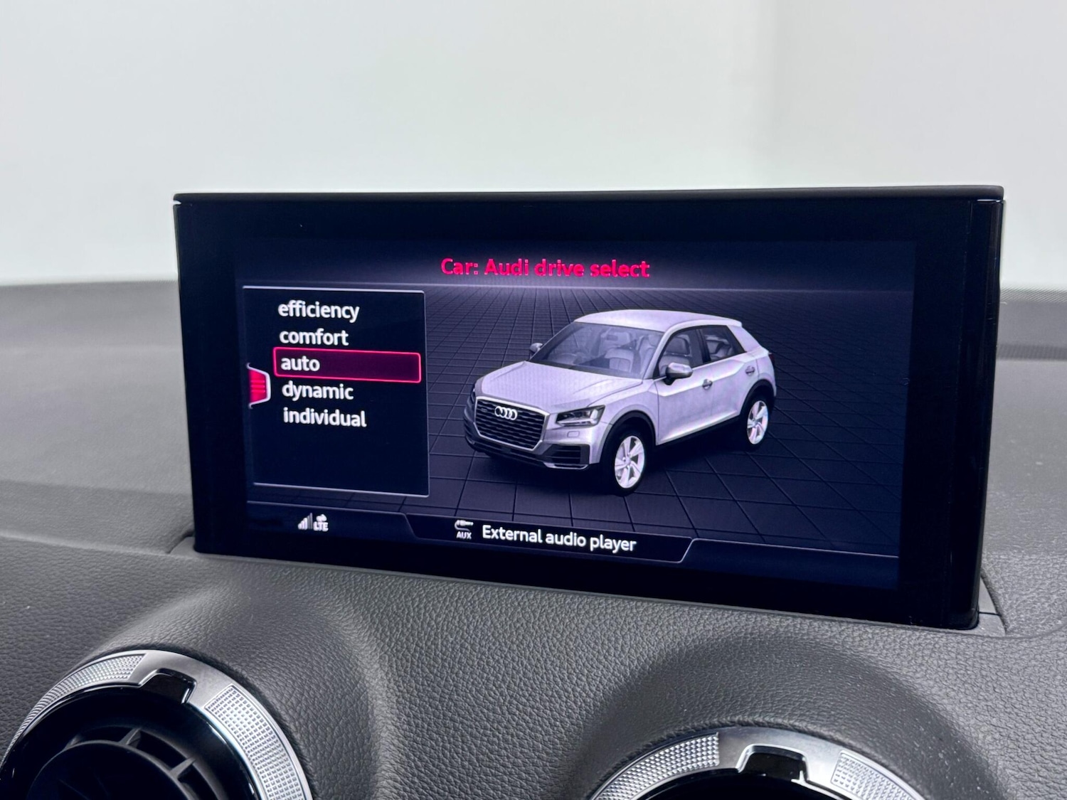 Used Audi Q2 2021 for sale - 76952433: Photo 43