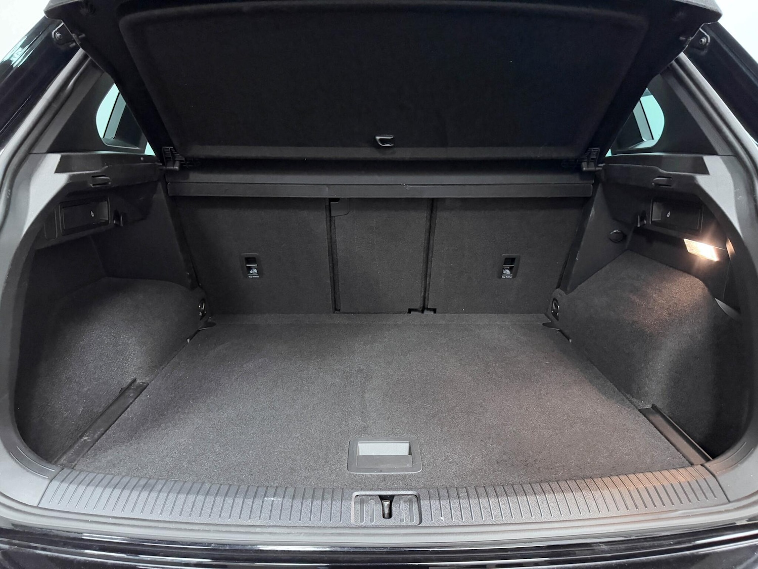 Used Volkswagen Tiguan 2020 for sale - 75965067: Photo 11