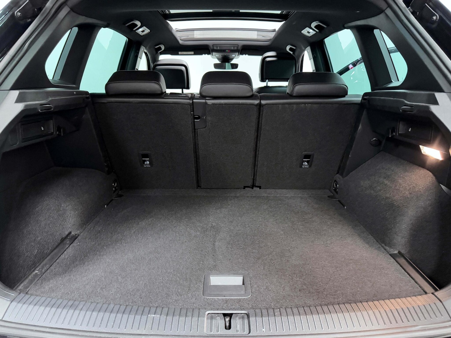 Used Volkswagen Tiguan 2020 for sale - 75965067: Photo 12