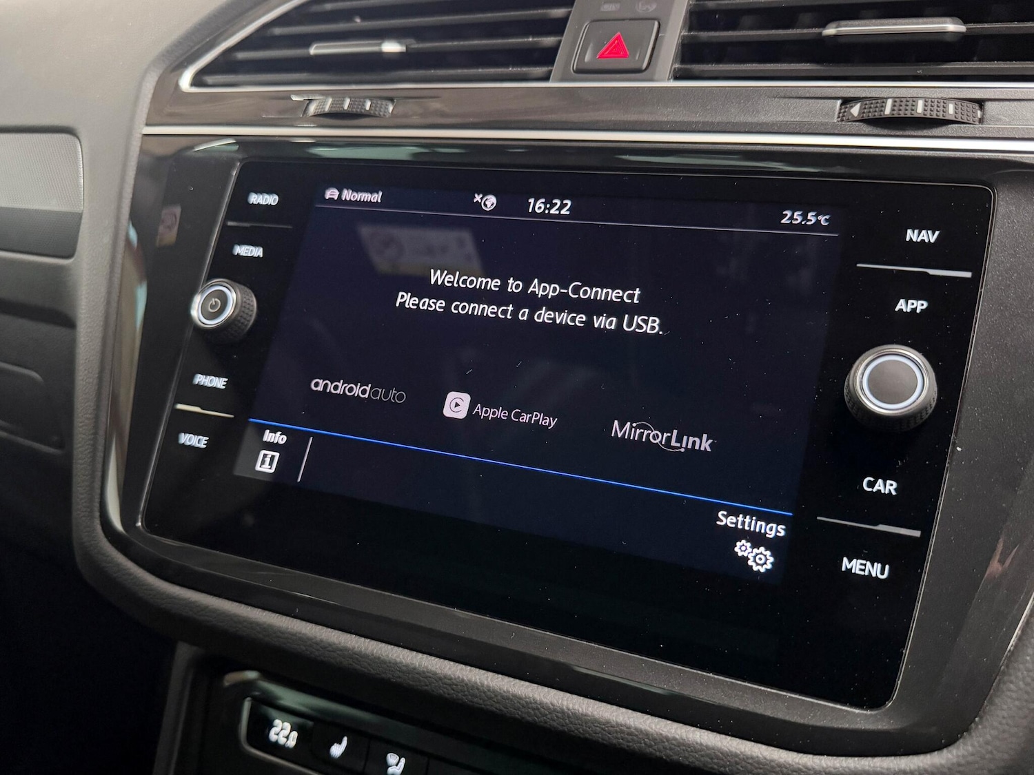 Used Volkswagen Tiguan 2020 for sale - 75965067: Photo 45