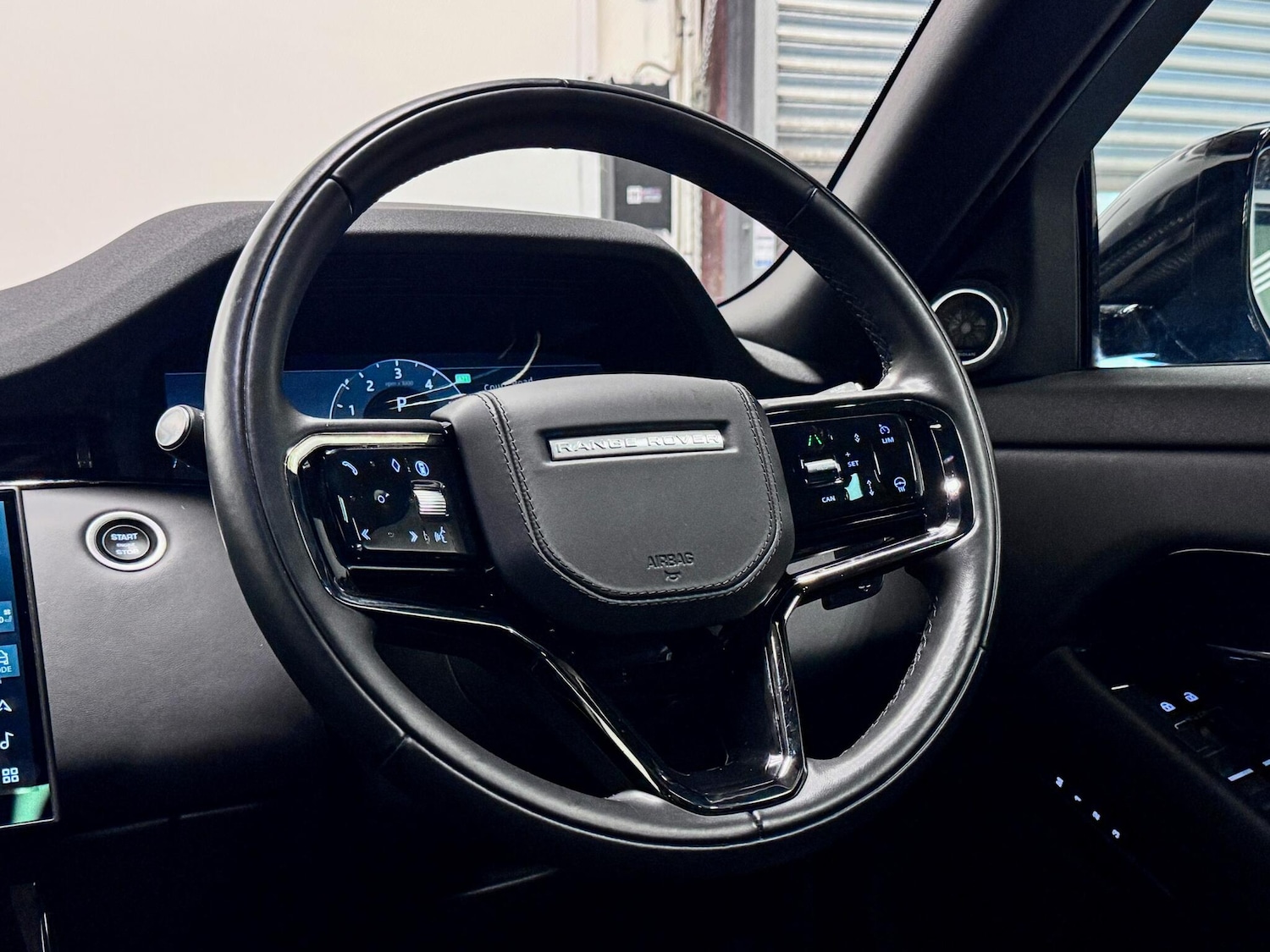 Used Land Rover Range Rover Evoque 2024 for sale - 77456211: Photo 32