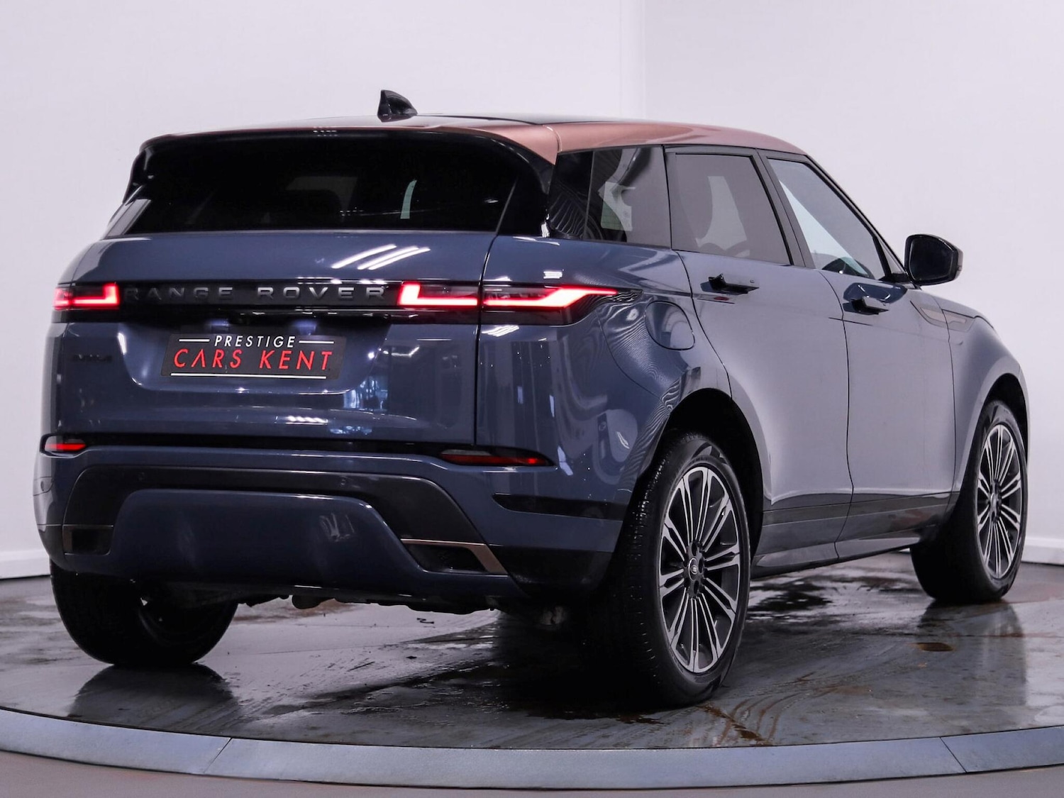 Used Land Rover Range Rover Evoque 2024 for sale - 77456211: Photo 9