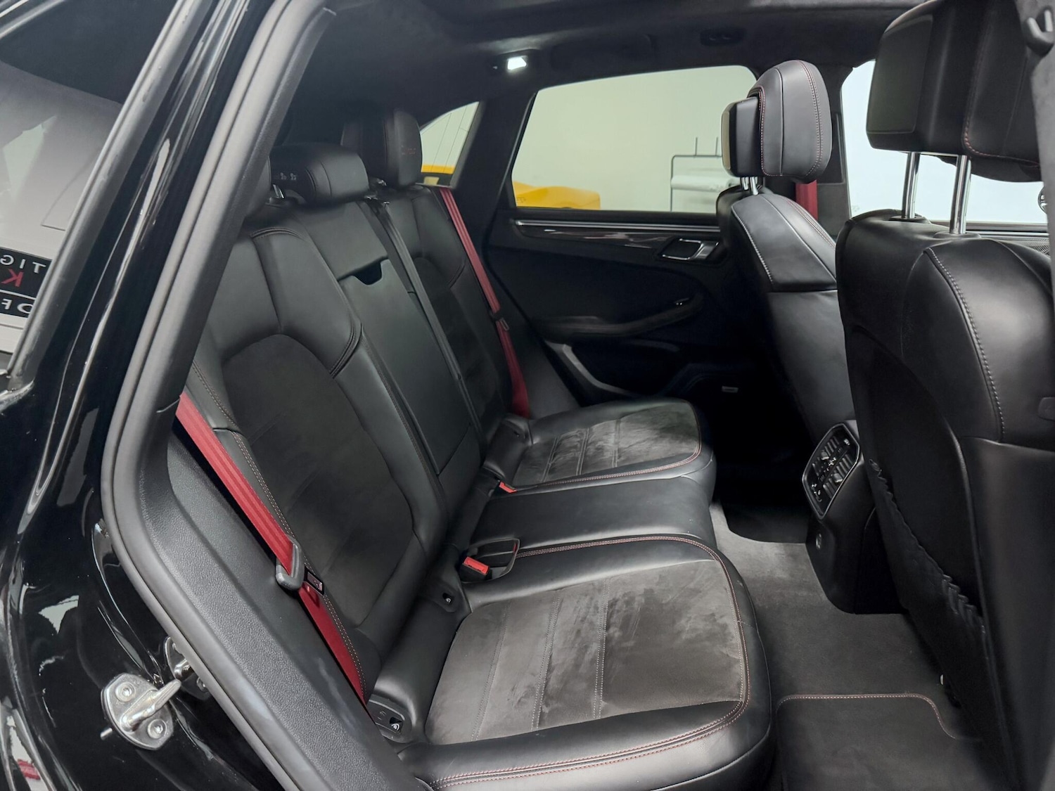 Used Porsche Macan 2018 for sale - 77040917: Photo 28