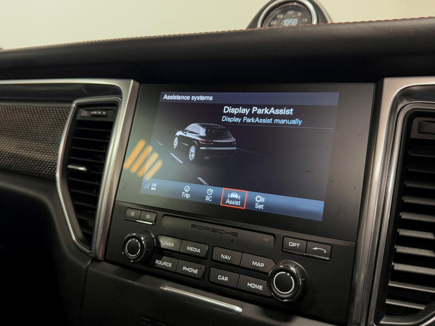 Used Porsche Macan 2018 for sale - 77040917: Photo 55