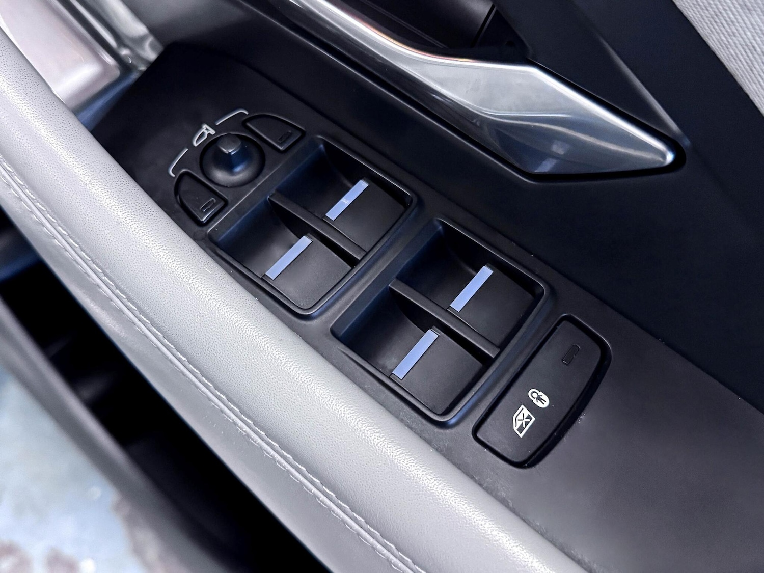 Used Jaguar E-Pace 2022 for sale - 76839422: Photo 17