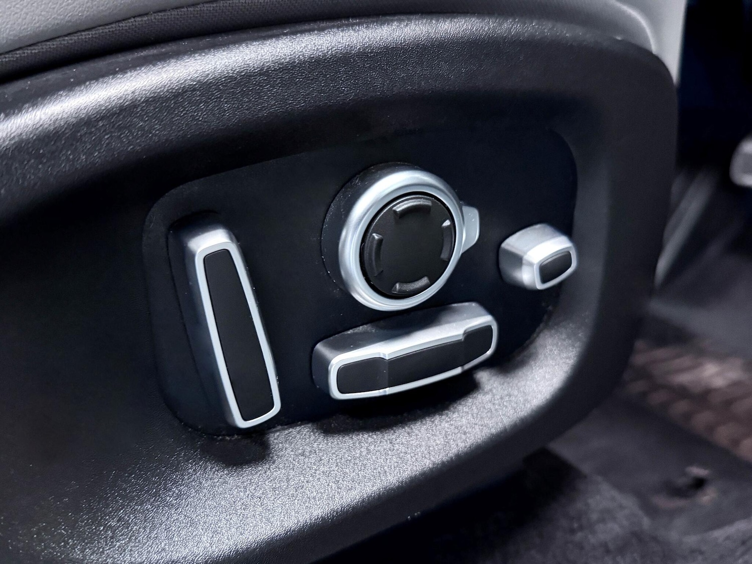 Used Jaguar E-Pace 2022 for sale - 76839422: Photo 19