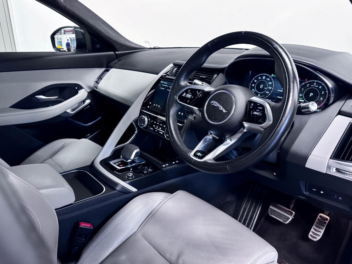 Used Jaguar E-Pace 2022 for sale - 76839422: Photo 21